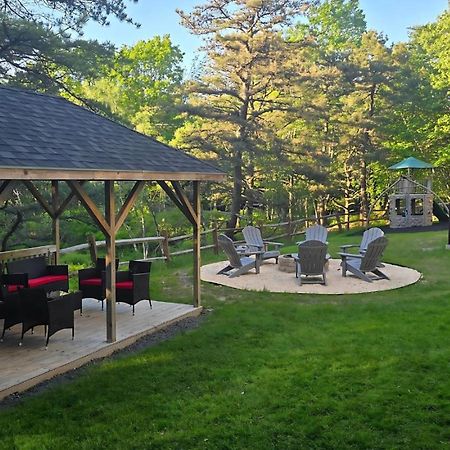 Peaceful Pocono Home With Hot Tub, Gym, & Office Long Pond ภายนอก รูปภาพ