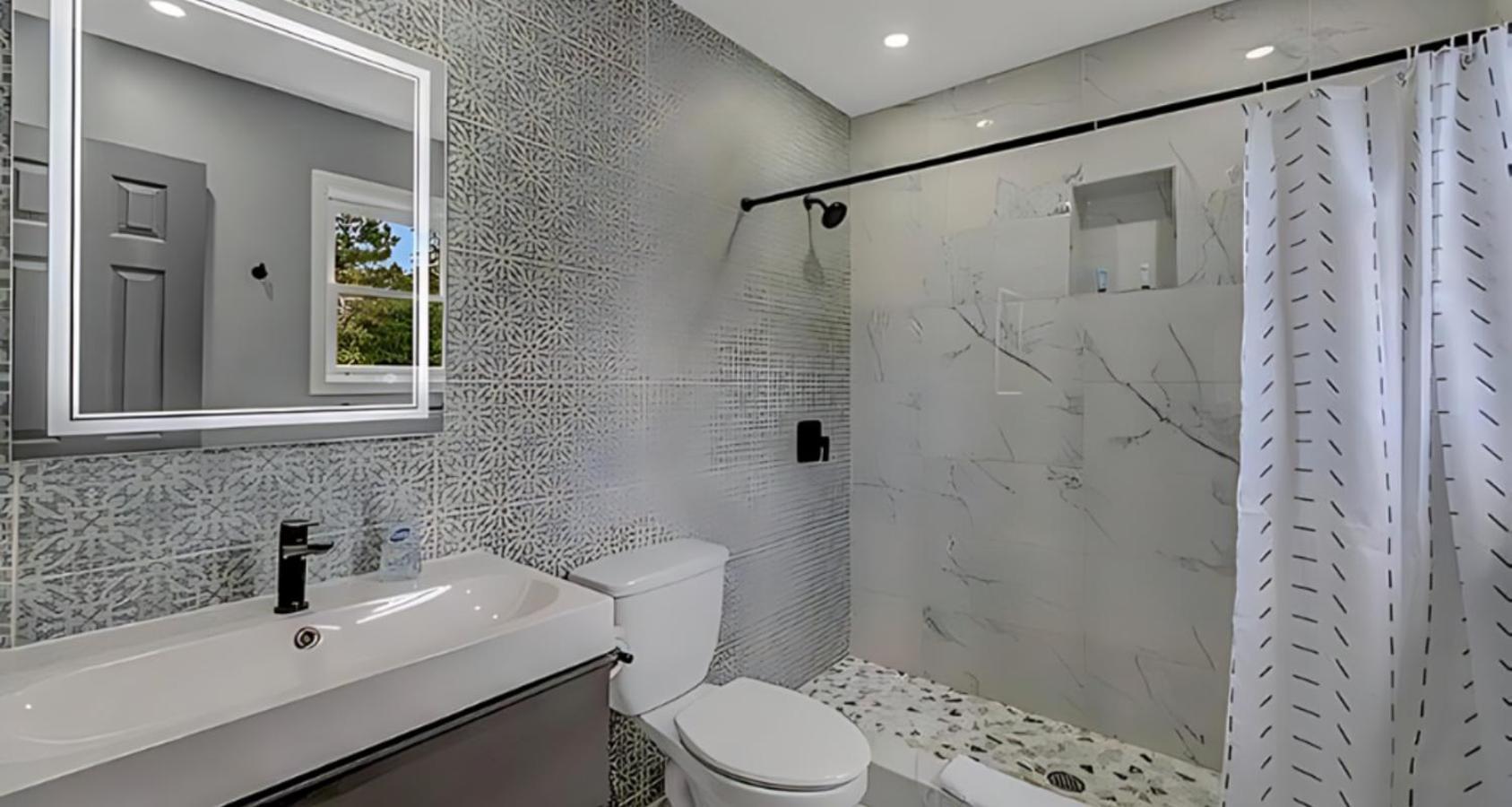 Peaceful Pocono Home With Hot Tub, Gym, & Office Long Pond ภายนอก รูปภาพ