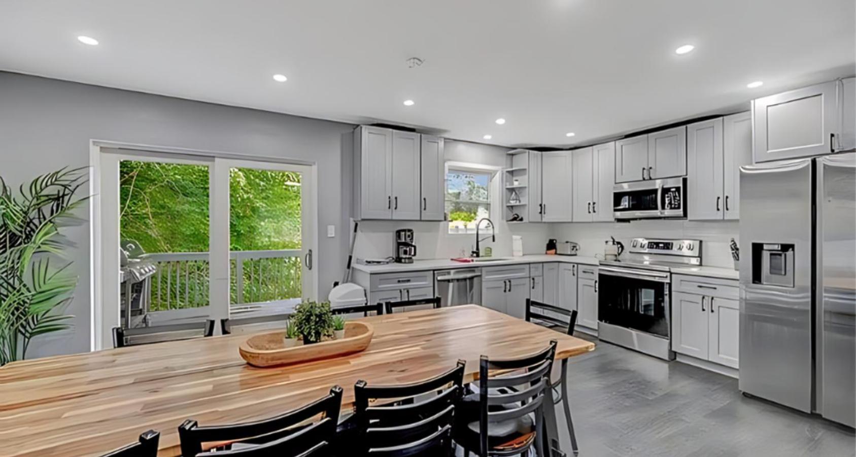 Peaceful Pocono Home With Hot Tub, Gym, & Office Long Pond ภายนอก รูปภาพ