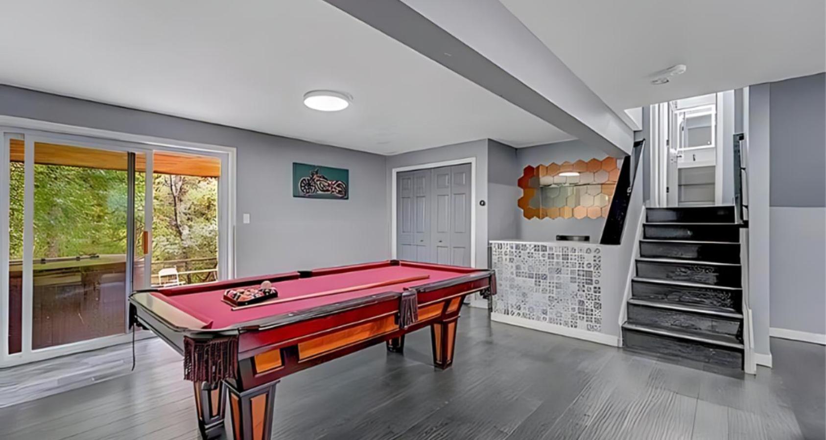 Peaceful Pocono Home With Hot Tub, Gym, & Office Long Pond ภายนอก รูปภาพ