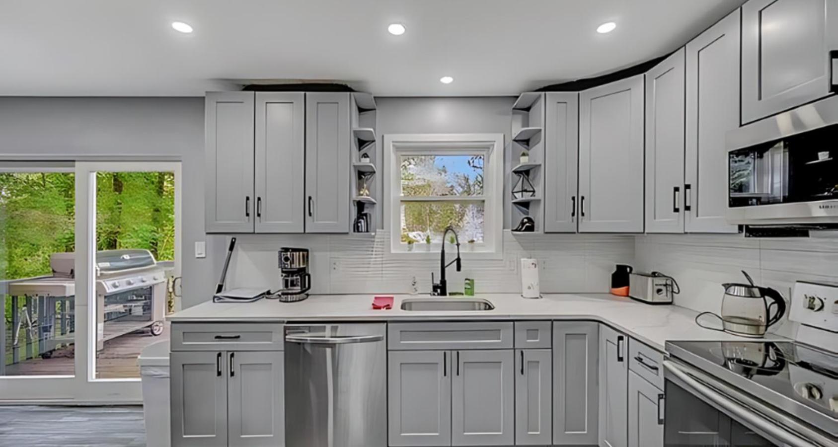 Peaceful Pocono Home With Hot Tub, Gym, & Office Long Pond ภายนอก รูปภาพ