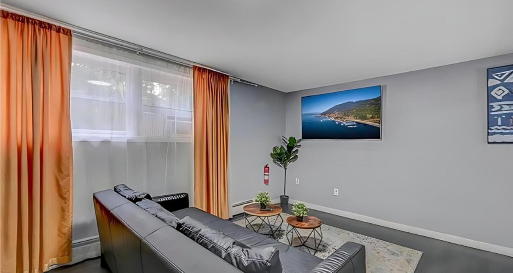 Peaceful Pocono Home With Hot Tub, Gym, & Office Long Pond ภายนอก รูปภาพ