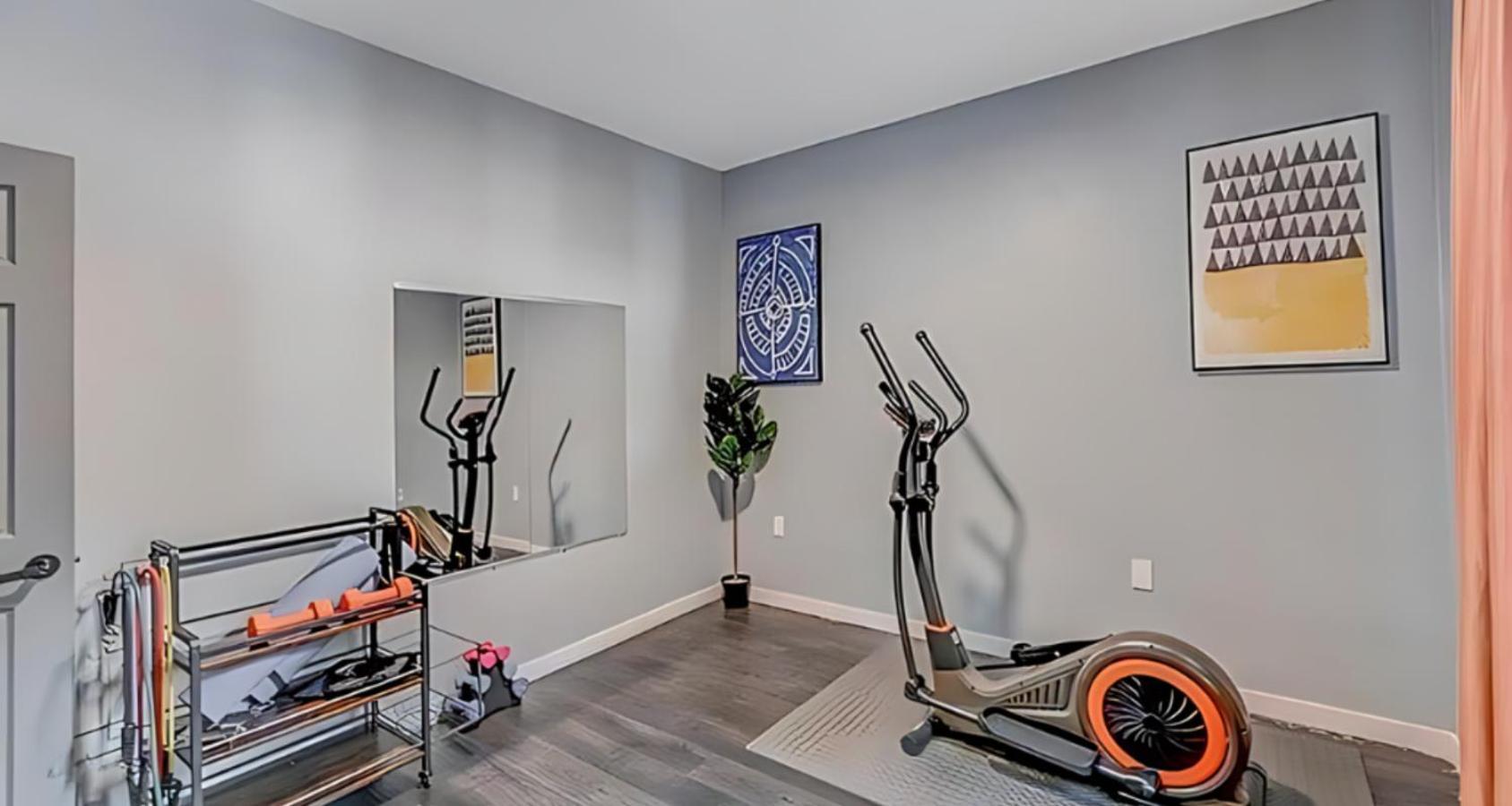 Peaceful Pocono Home With Hot Tub, Gym, & Office Long Pond ภายนอก รูปภาพ